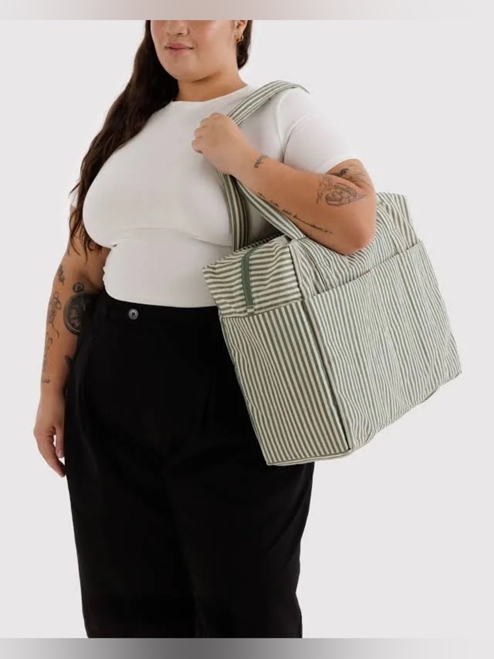NWT Baggu Small Cloud Carry On in Sage Stripe